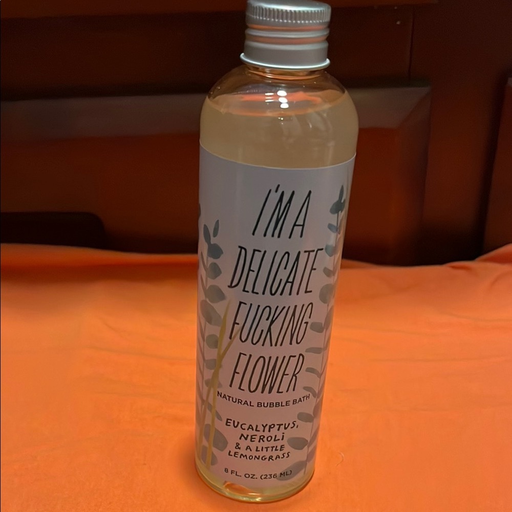 Blue Q Natural Bubble Bath - Eucalyptus, Neroli & Lemongrass